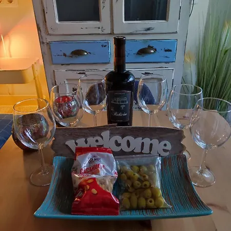 4p Playa Chica 2min Wifi Apartamento *